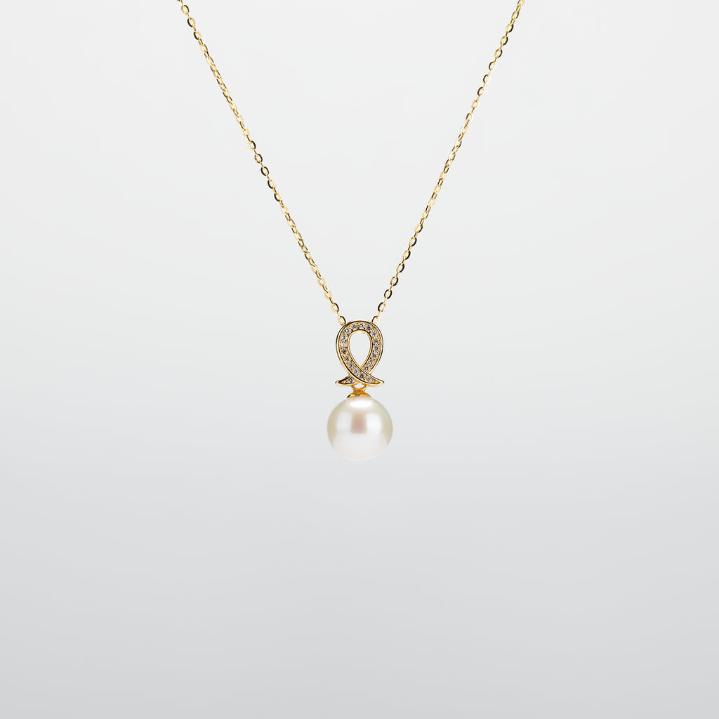 Pearl  pendant necklace on a white background