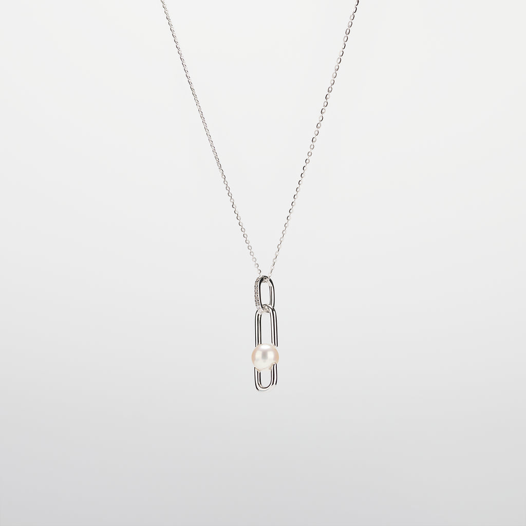 Pearl  pendant necklace on a white background