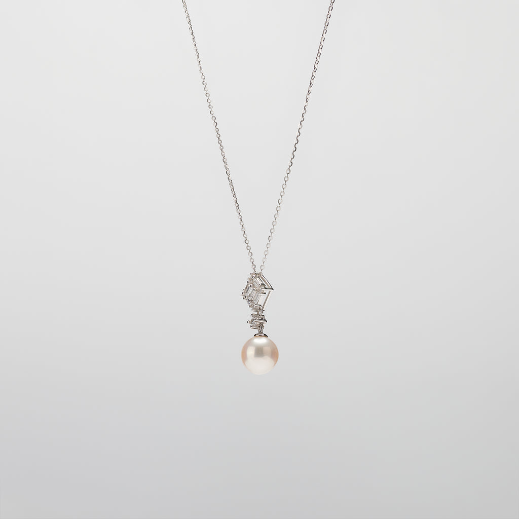 Pearl  pendant necklace on a white background