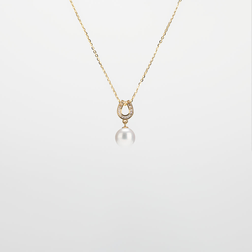 Vesper Pearl Pendant Necklace