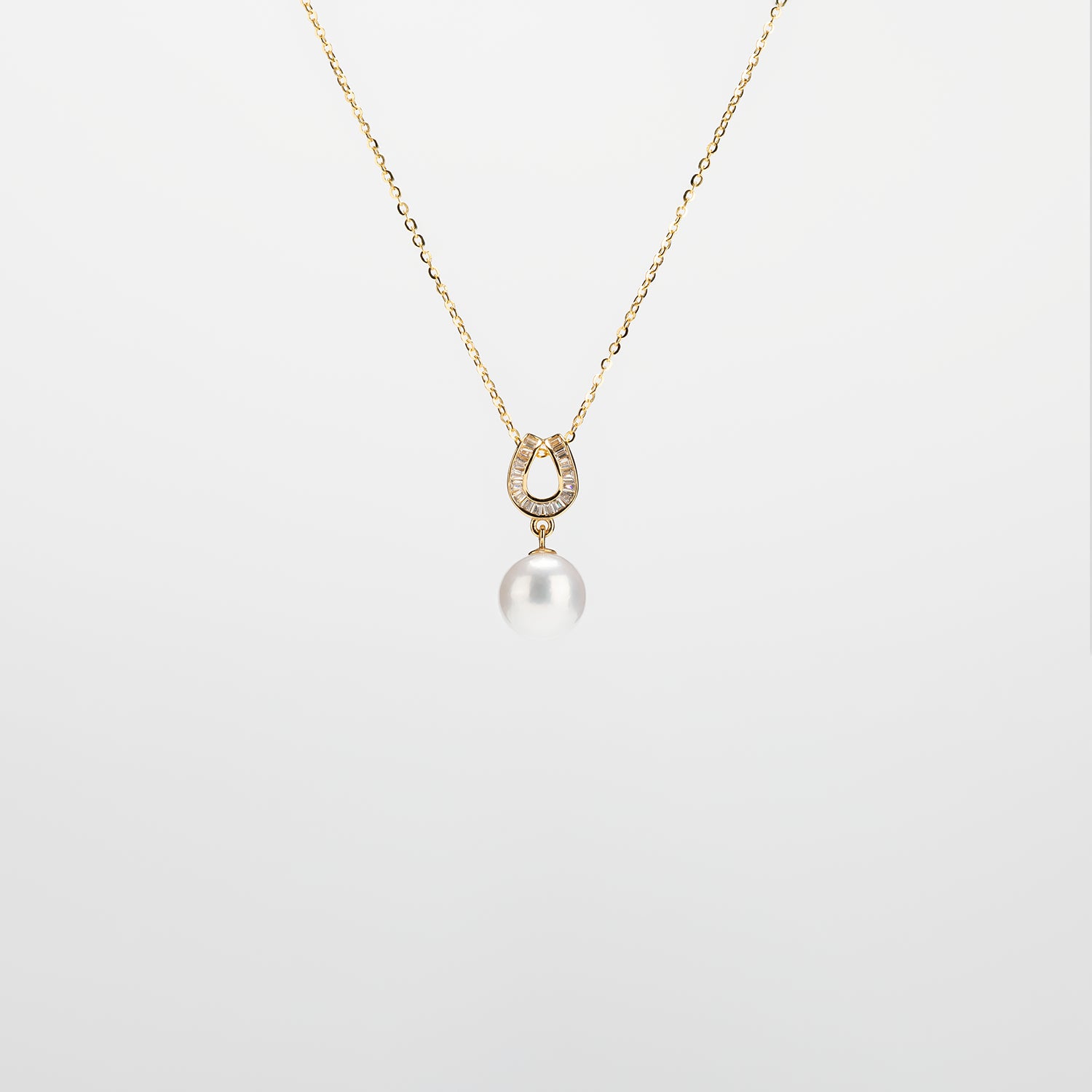 Vesper Pearl Pendant Necklace