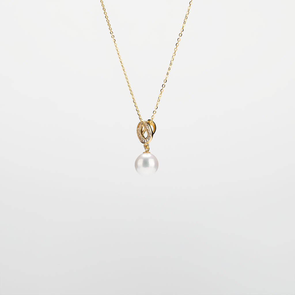 Vesper Pearl Pendant Necklace
