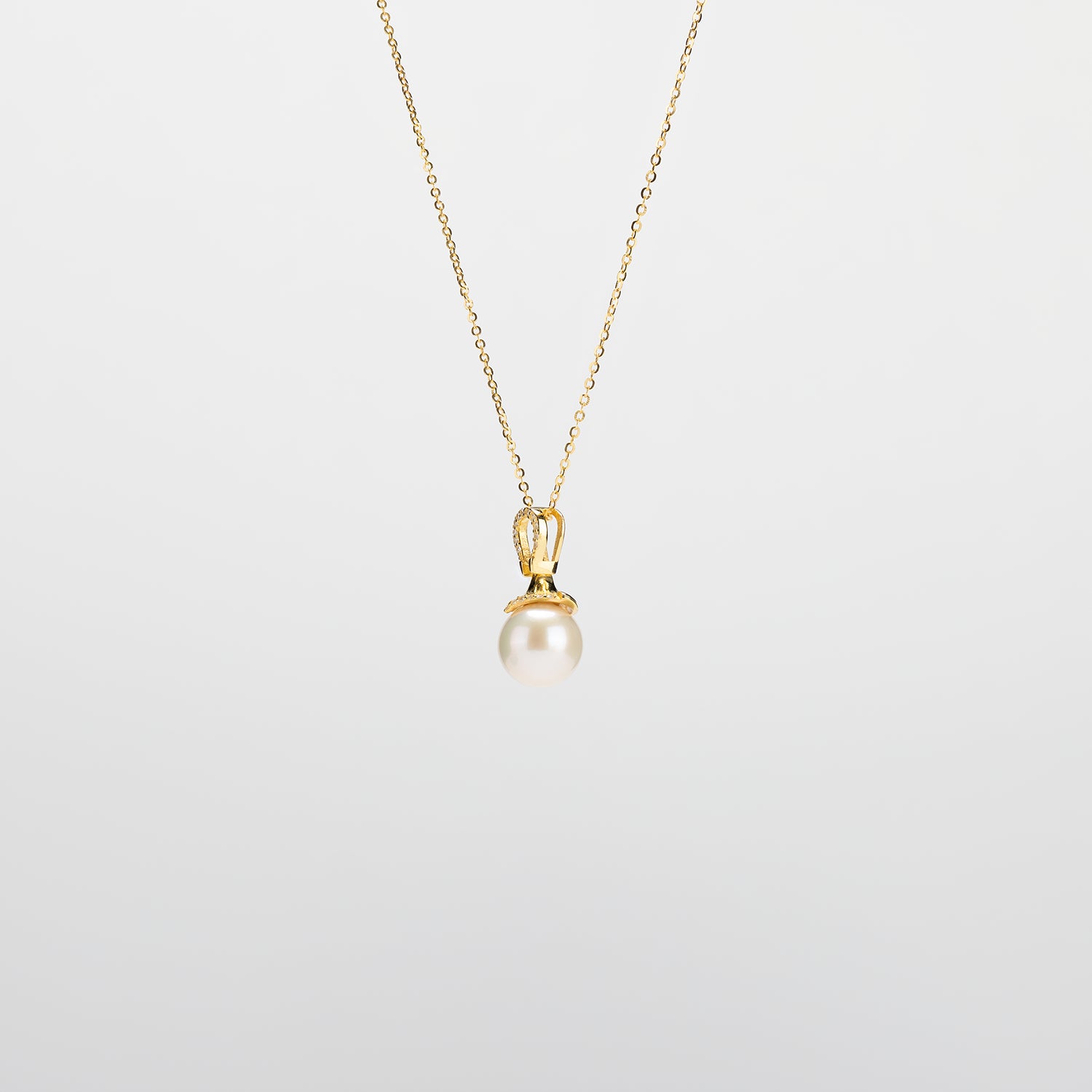 Clémence Pearl Pendant Necklace