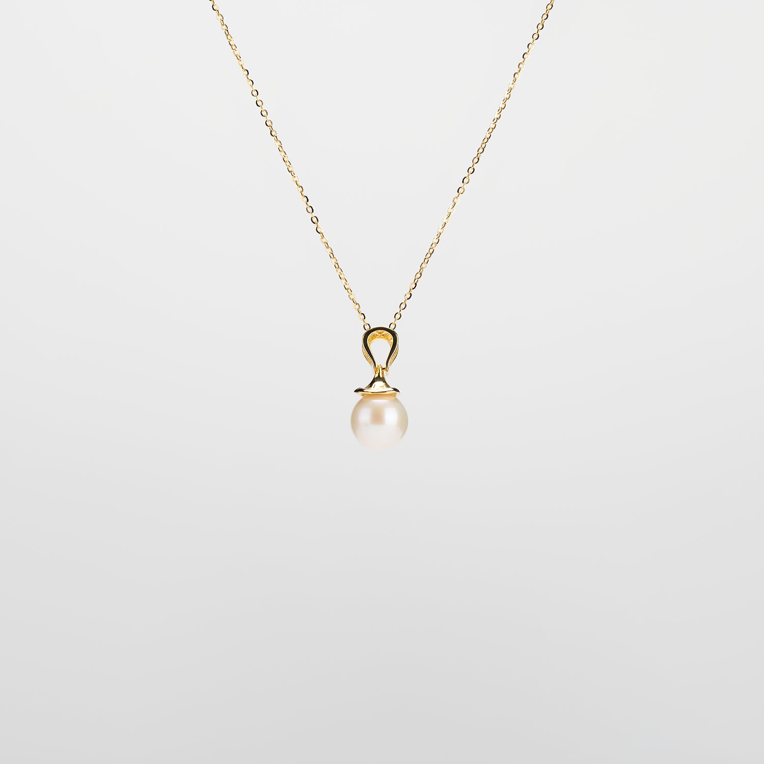 Clémence Pearl Pendant Necklace